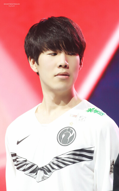 员的顽强精 员的顽强精